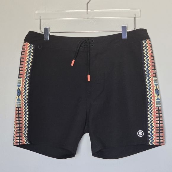 Huckberry Roark Passage Side Panel Boardshorts 16" - Picture 3 of 14